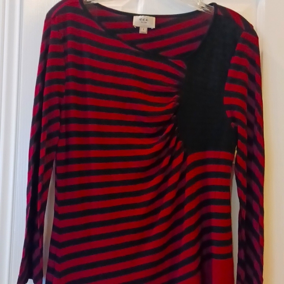 *Asymmetrical Top LRG - Picture 2 of 8